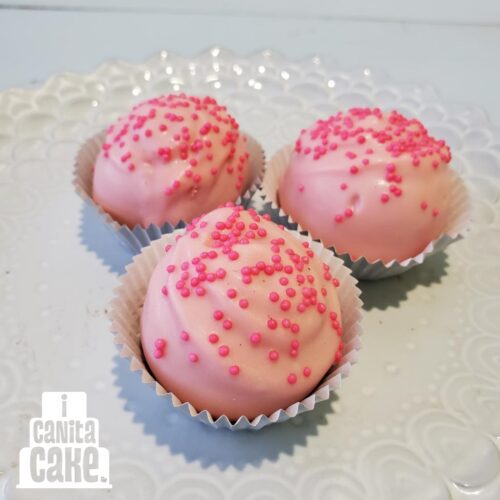 Strawberry Cake Bites by I Canita Cake