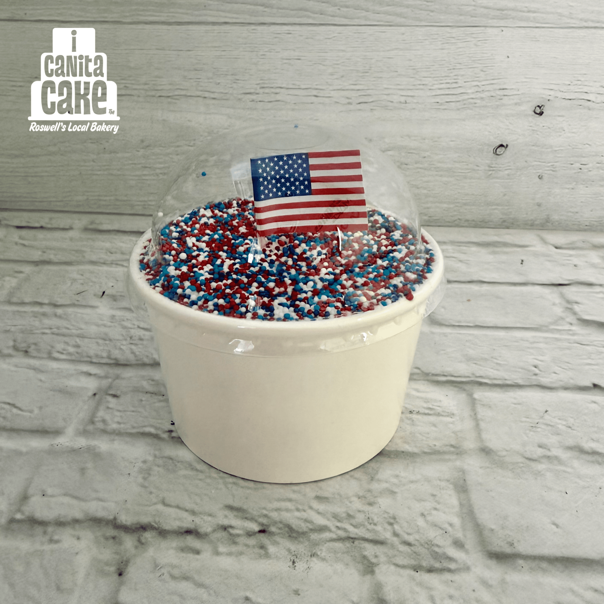 Patriotic Dot Cake by I Canita Cake